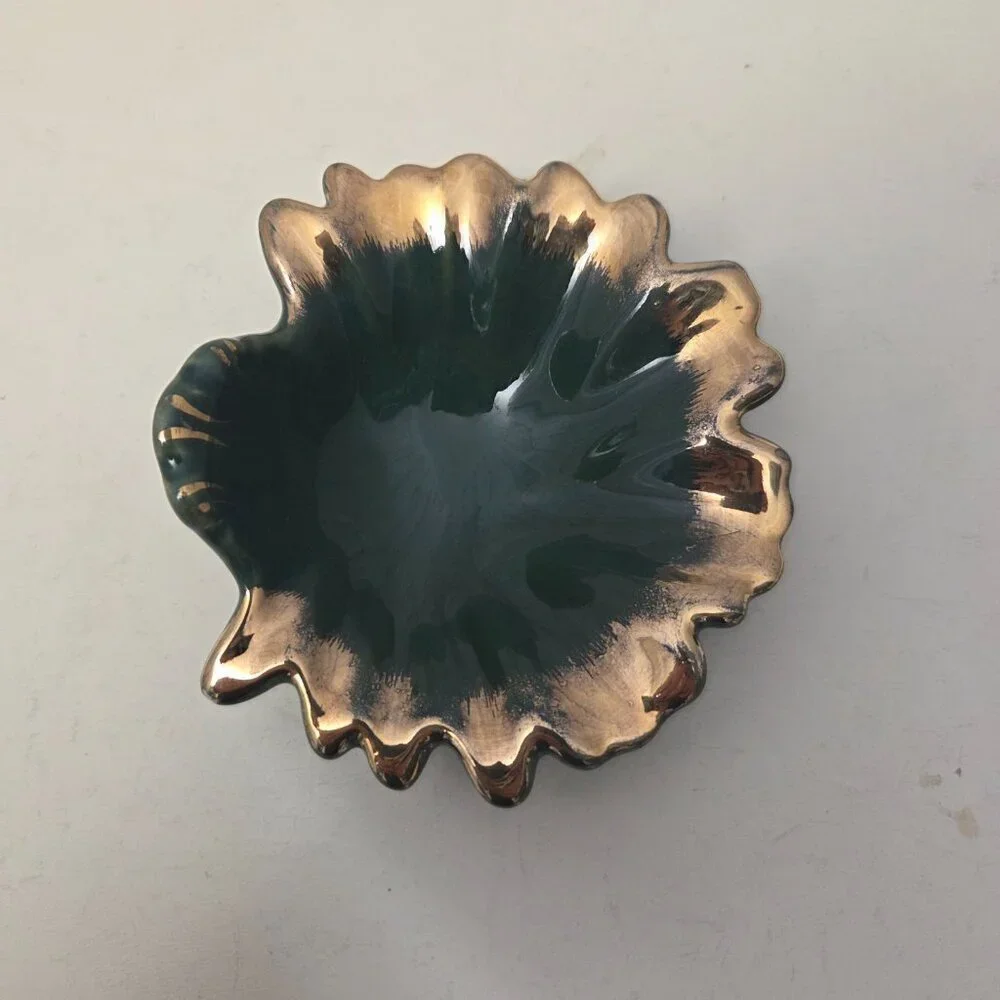Vintage Unbranded Dark Green Gold Scalloped Edge Footed Trinket Soap Dish